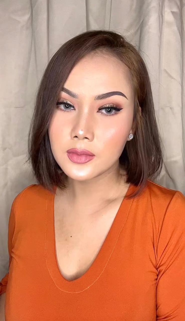 HalssMakeup professional makeup artistry